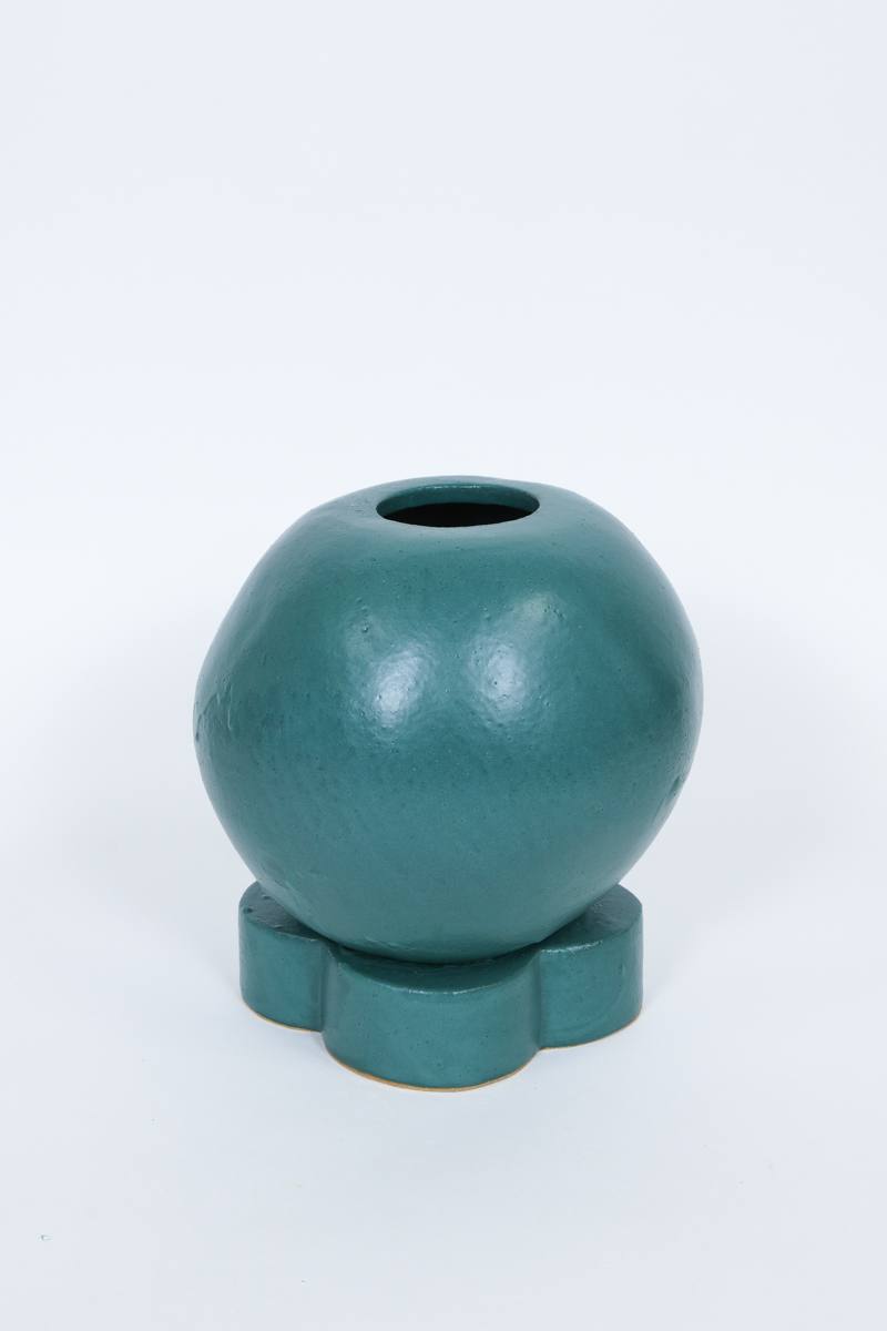 Tube Clover Ball Vase